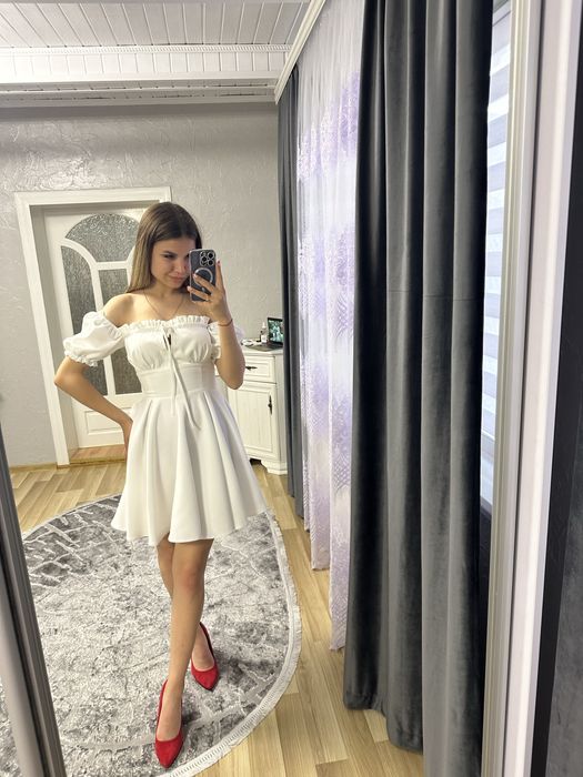 Сукня XS-S у білому кольорі