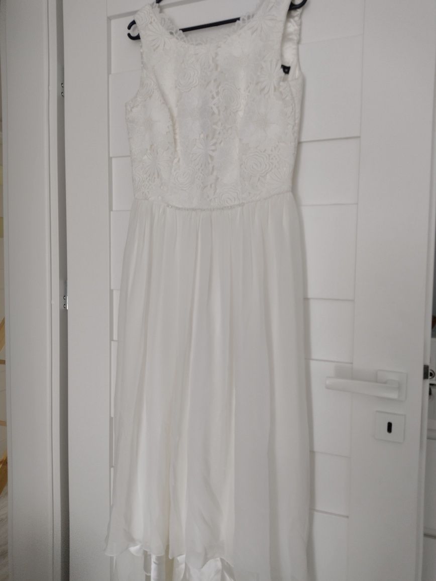Biała sukienka plumbutik rozmiar M małe L
