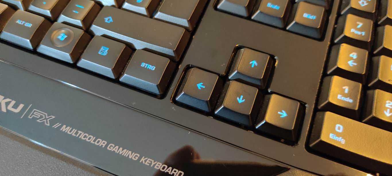 Zadbana klawiatura gamingowa ROCCAT ISKU FX MULTICOLOR - 100% sprawna
