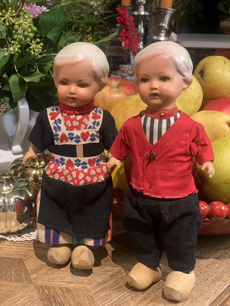 Para vintage staroć lalki 1940 celuloid strój folklor Holenderski