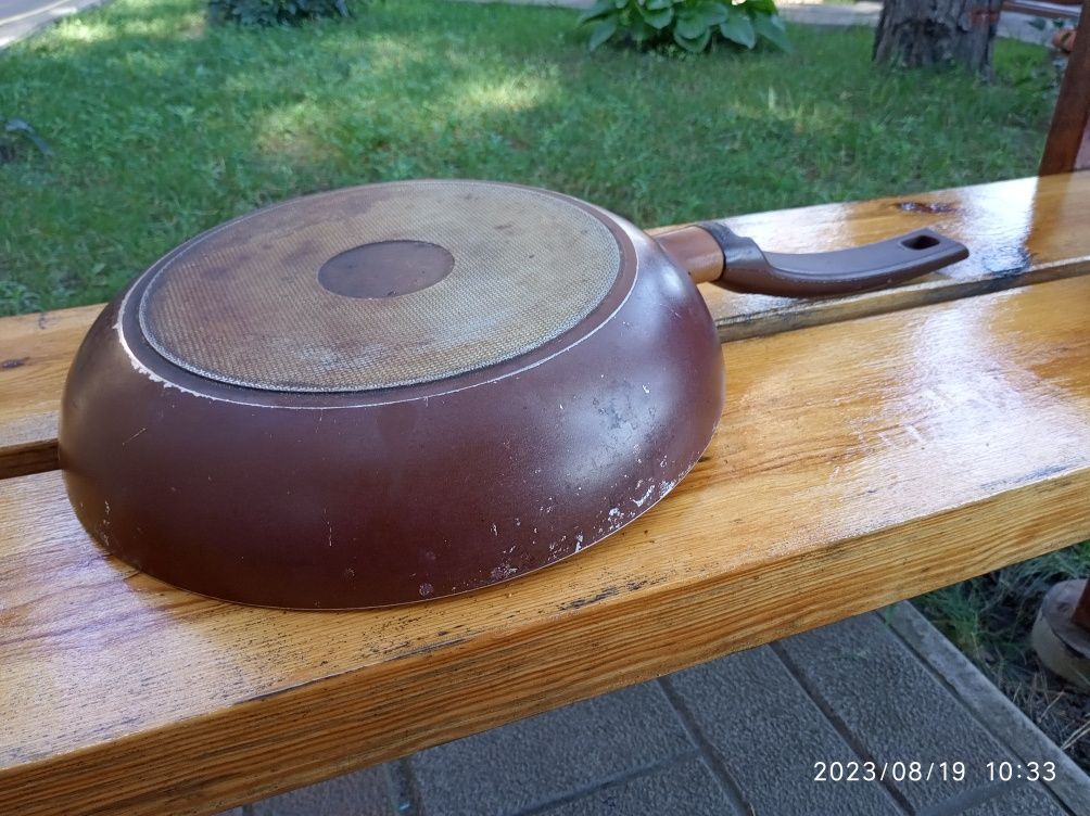 Сковорода керамическая 26 см с крышкой