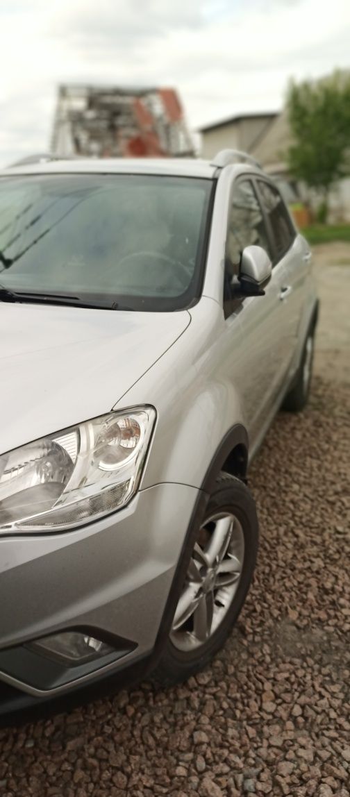 Продам санг йонг Корандо 2011 року на 175 кс,2 літра дизель SsangYong