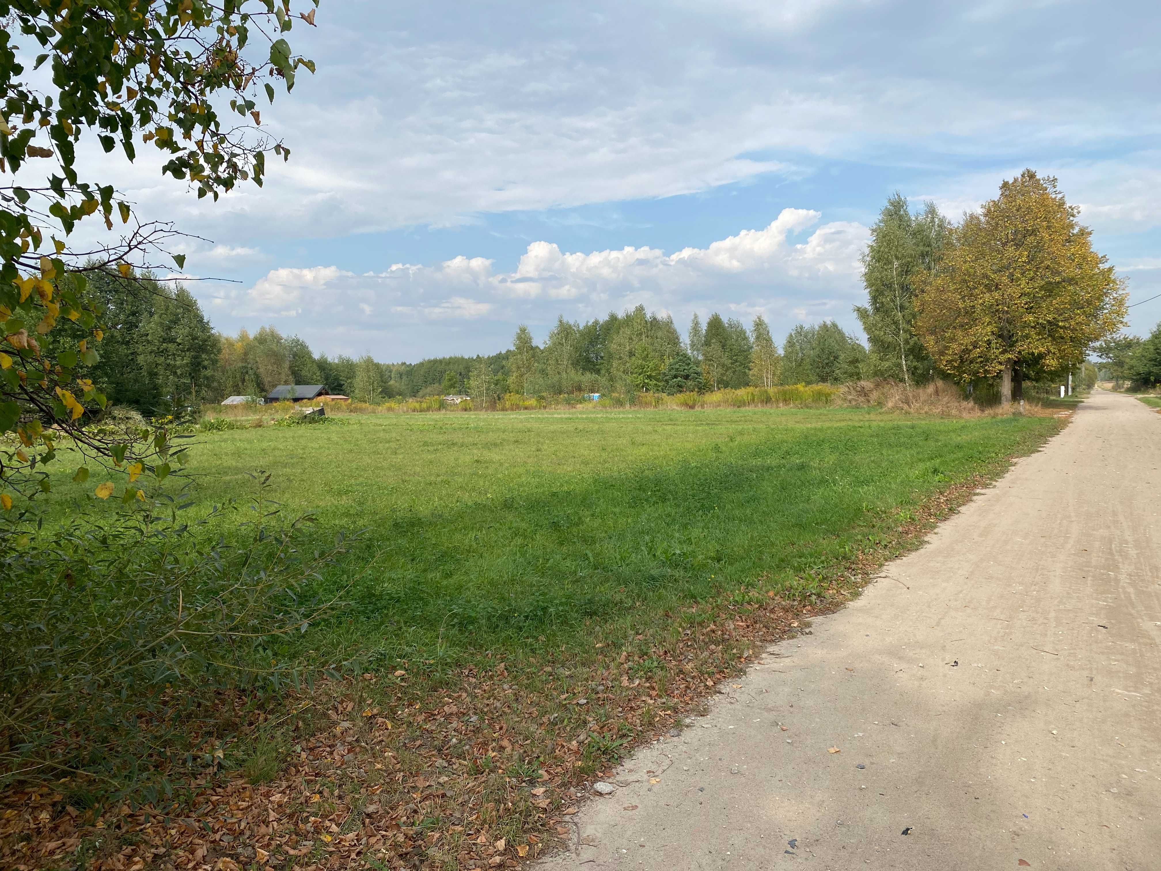działka budowlana Koplany prąd i kanalizacja 817m