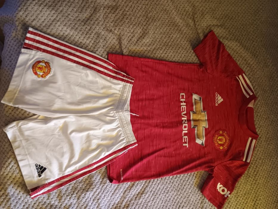 Strój piłkarski Manchester United z Wielkiej Brytanii