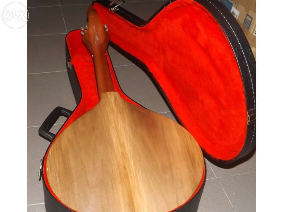 Guitarra de fado - modelo Coimbra e estojo