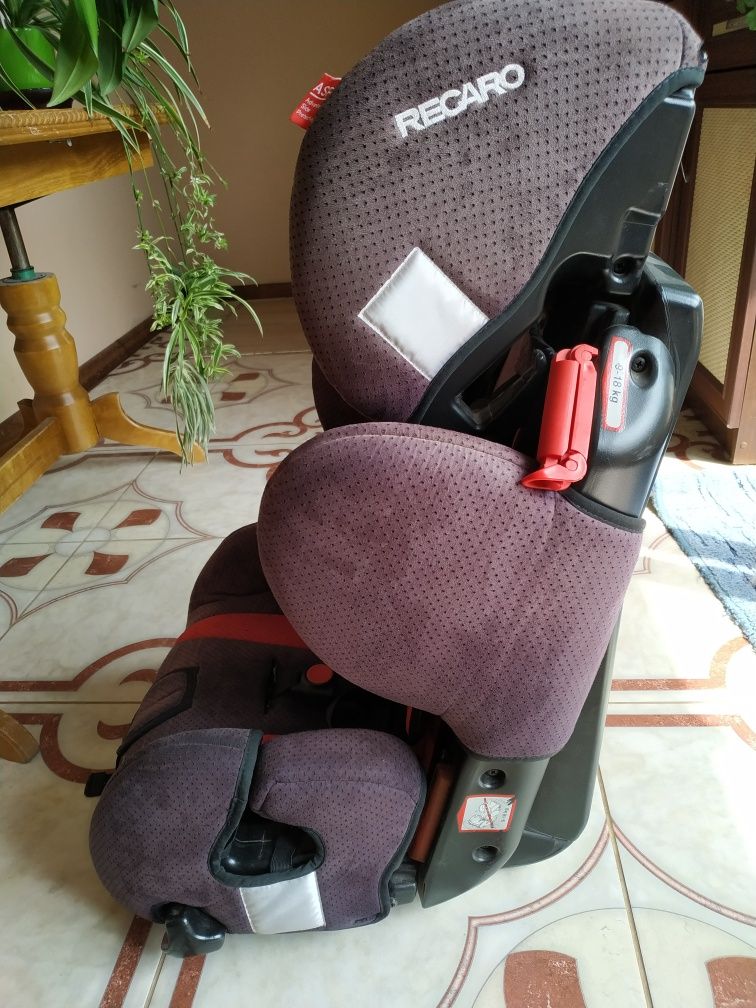 Автокресло Recaro young sport 9-18