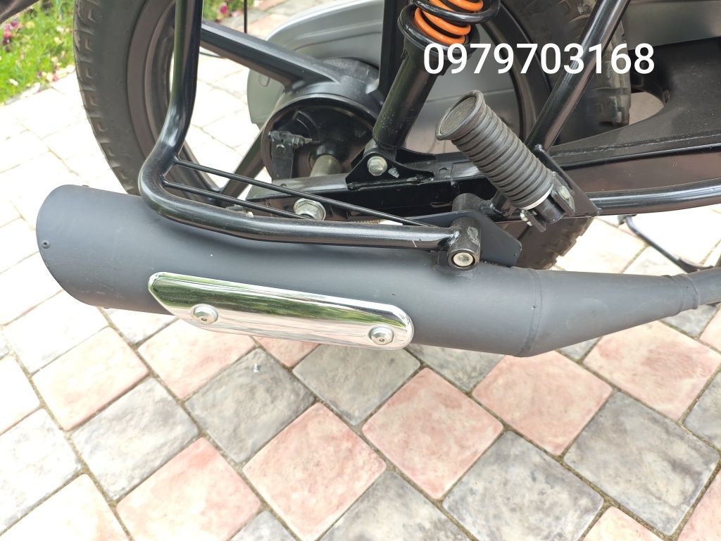 Bajaj 125 x. Баджаж 125 х