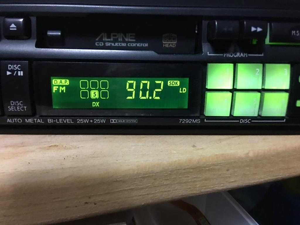 Alpine 7292MS . Radio magnetofon