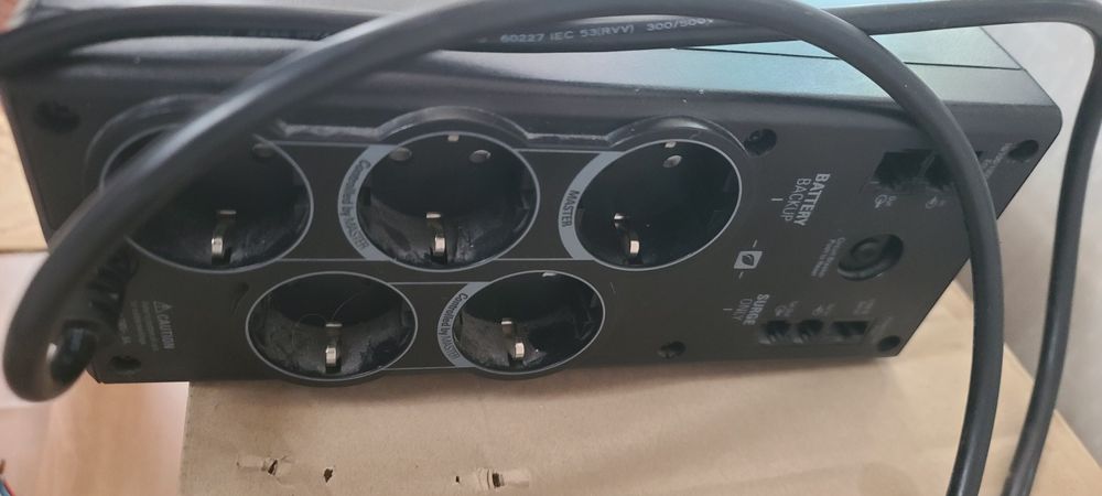 APC Back-UPS Pro BR900G-RS