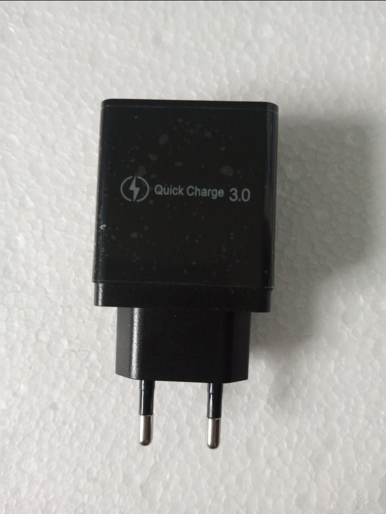 Szybka ładowarka do telefonu Quick Charge 3.0 4 x USB 3.5A