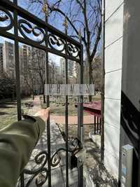 Пропозиція на продаж 3к квартира у центрі міста ул. Тургенєвська, 44