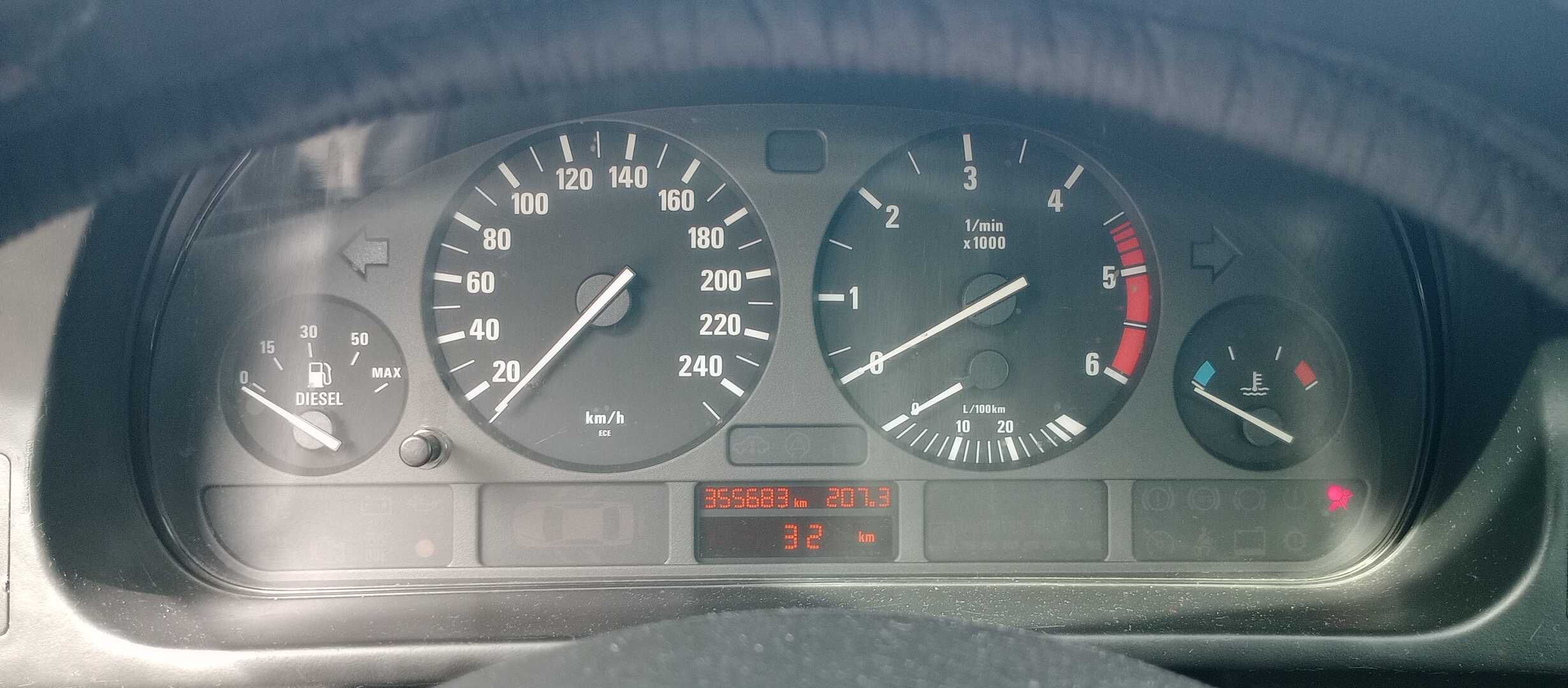 BMW  520d touring