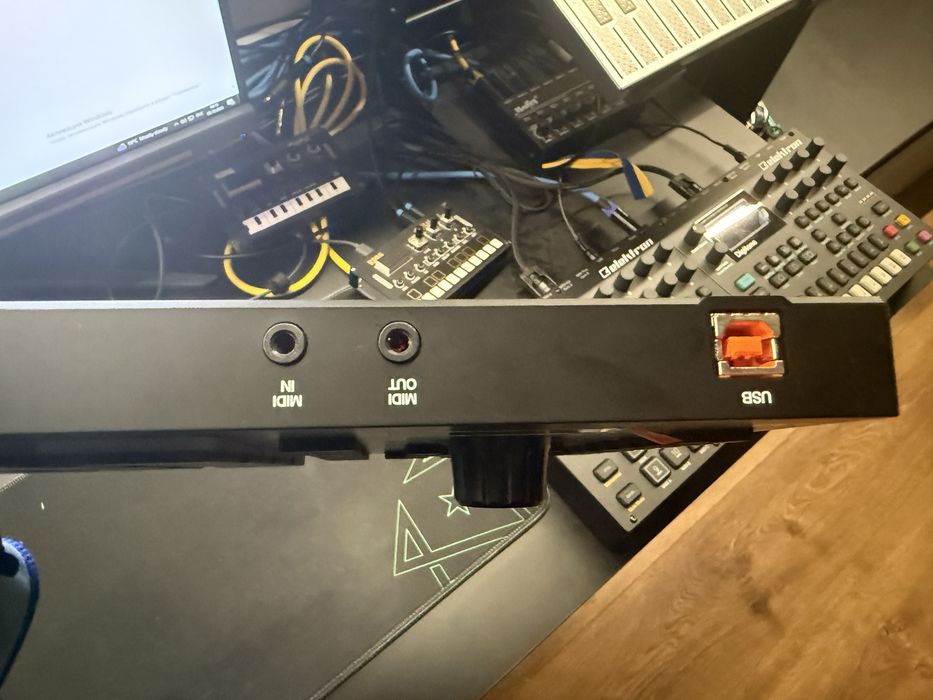 DJ-контролер Akai MPC Studio II