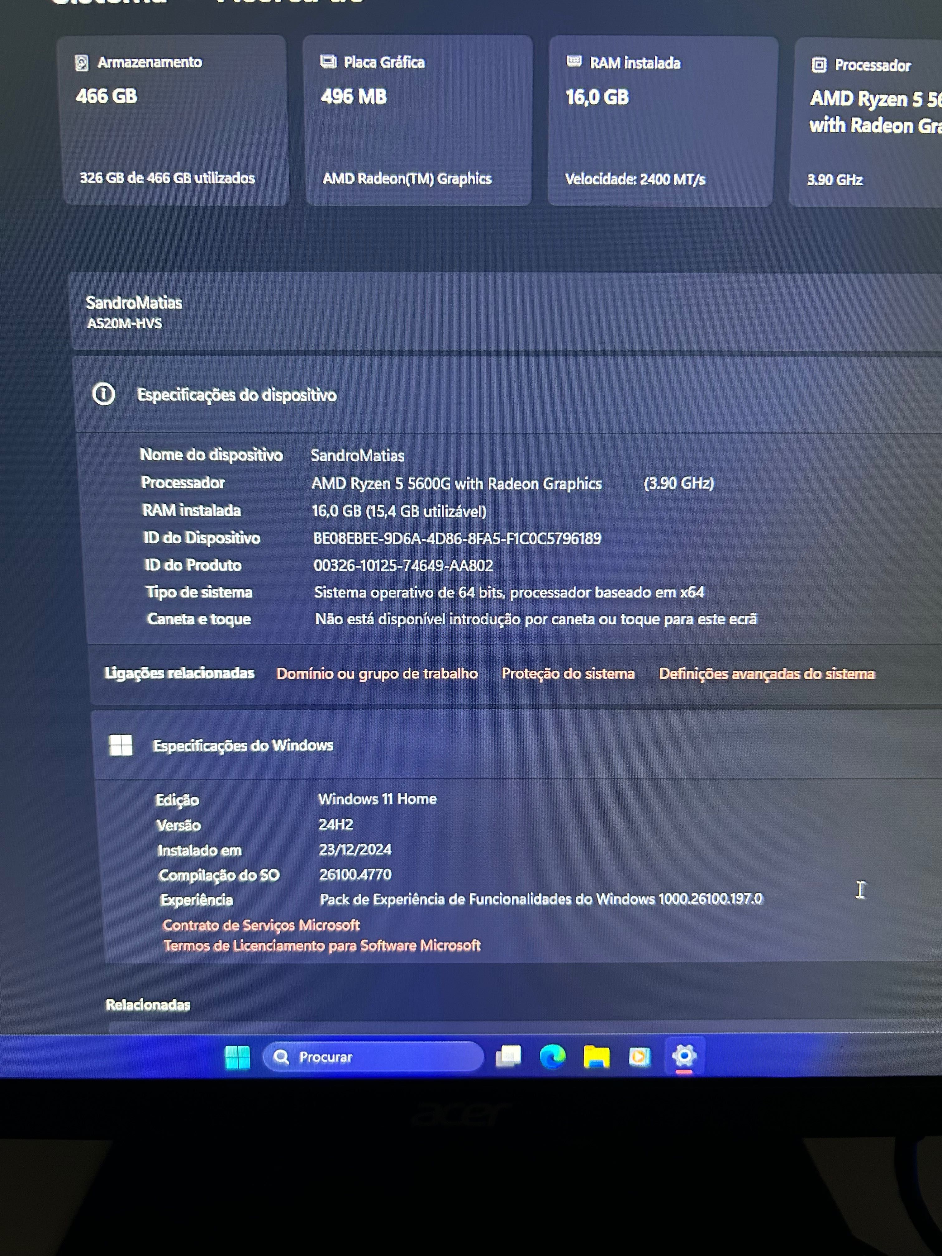 Computador fixo na caixa