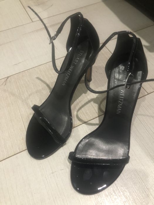Stuart Weitzman sandałkki lakierowane czarne r 38