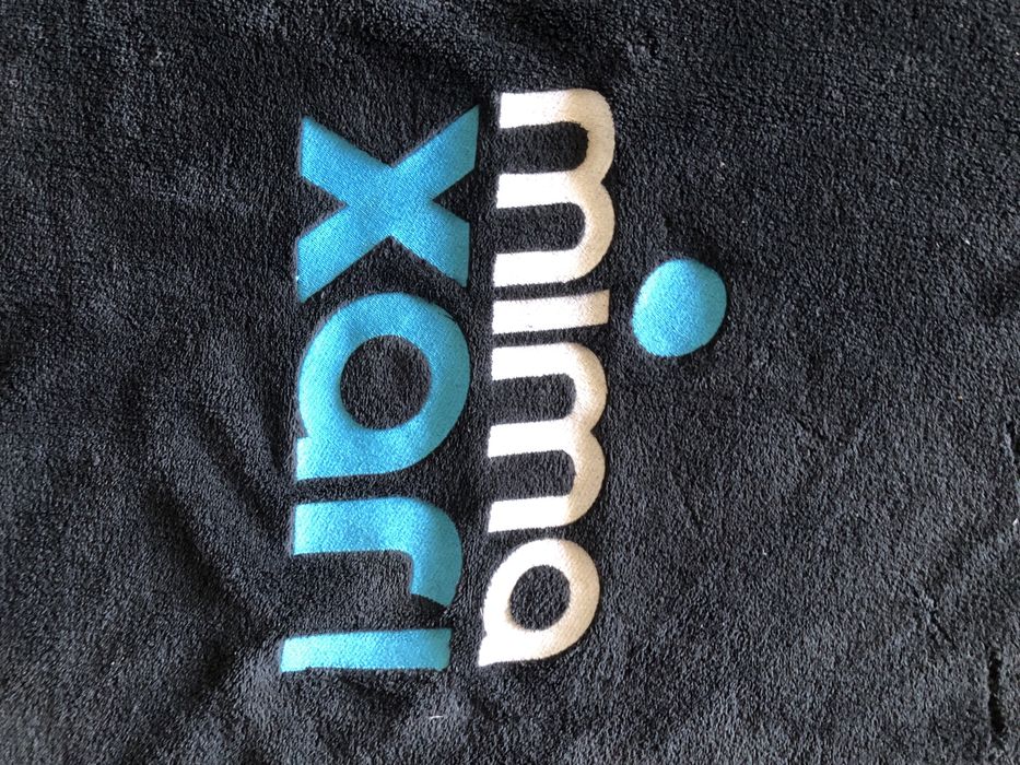 Mima Xari - duże kocyki z logo - do zabezpieczenia wózka
