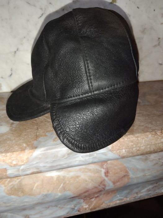 Skórzana czapka uszatka zimowa