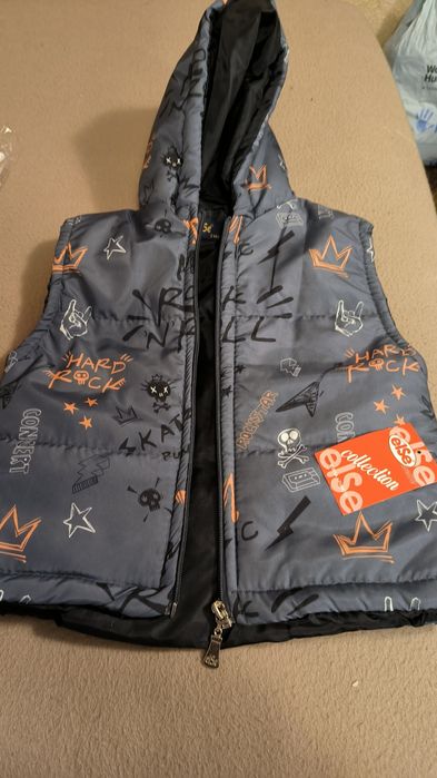 Продам детские жилетки