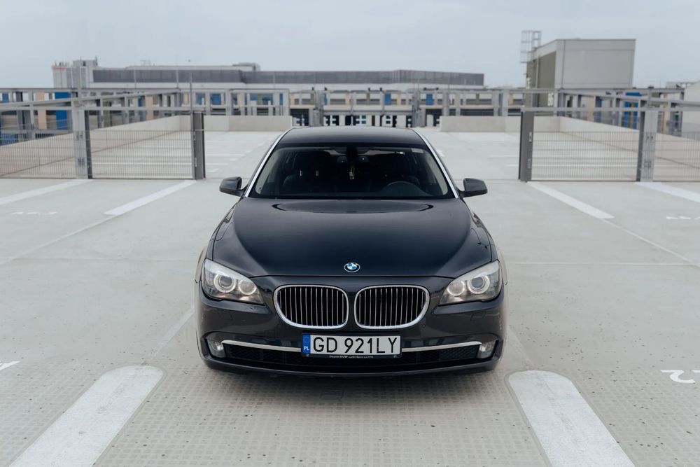BMW Seria 7 doinwestowana