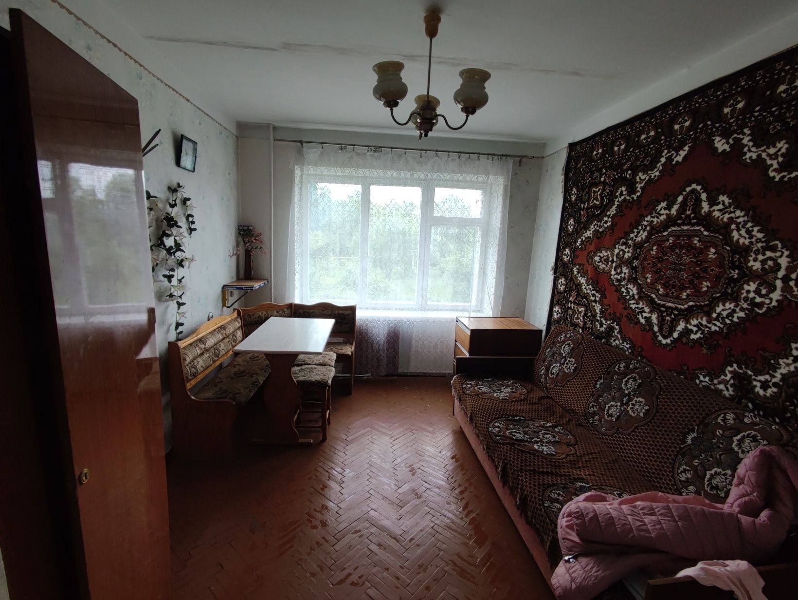 Продам квартиру вул.Микитюка