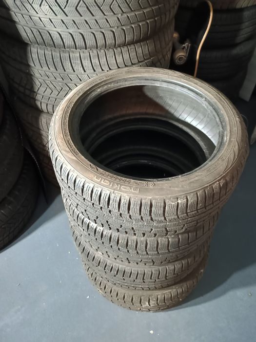 Opony zimowe Nokian All weather plus WR A3 195/45r16 XL 8mm jak nowe