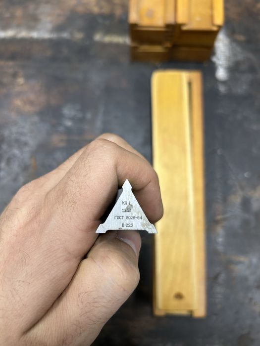 Лекальная линейка 200мм