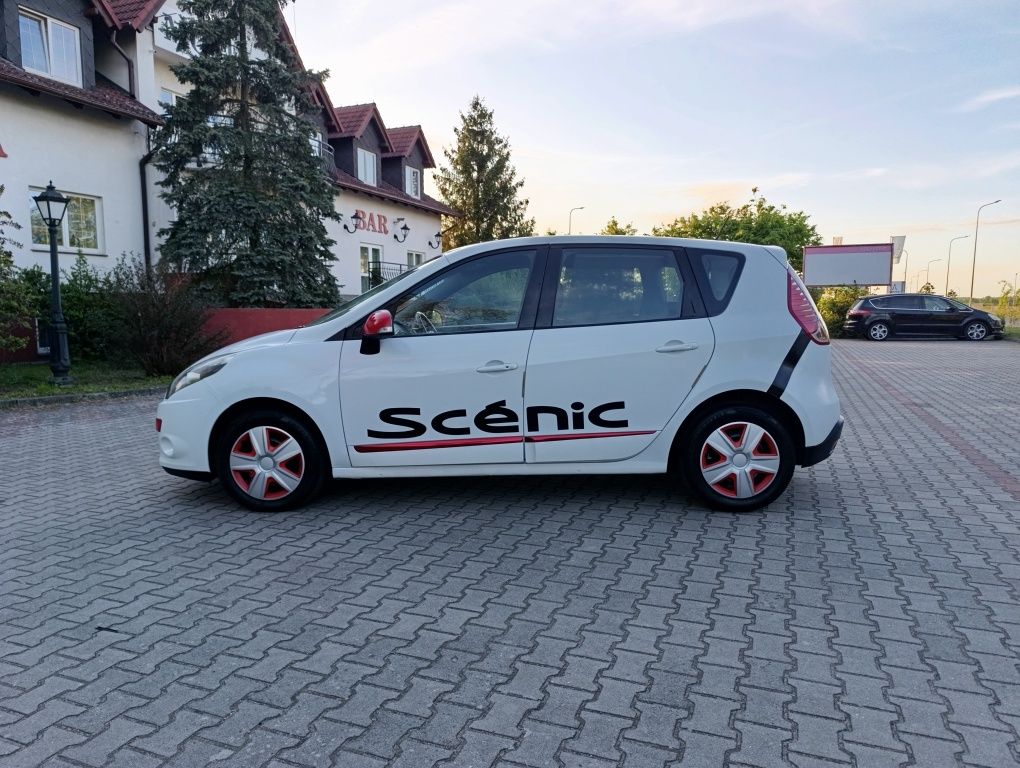 Renault Scenic 1.9 dCi 130KM Hak Klima Elektryka Radio Navi Bose