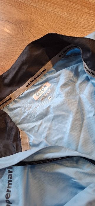 Ultralekka kurtka treningowa do biegania damska M OZON niebieska wiatr