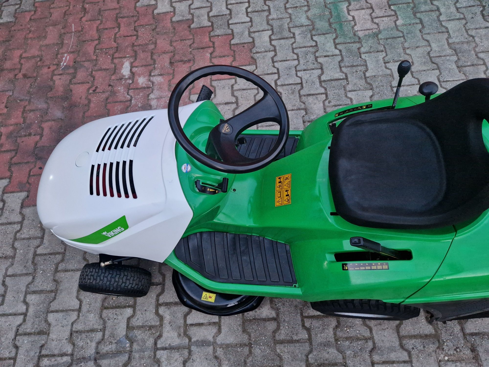 Traktorek kosiarka Viking (stihl)ze koszem automat bdb stan
