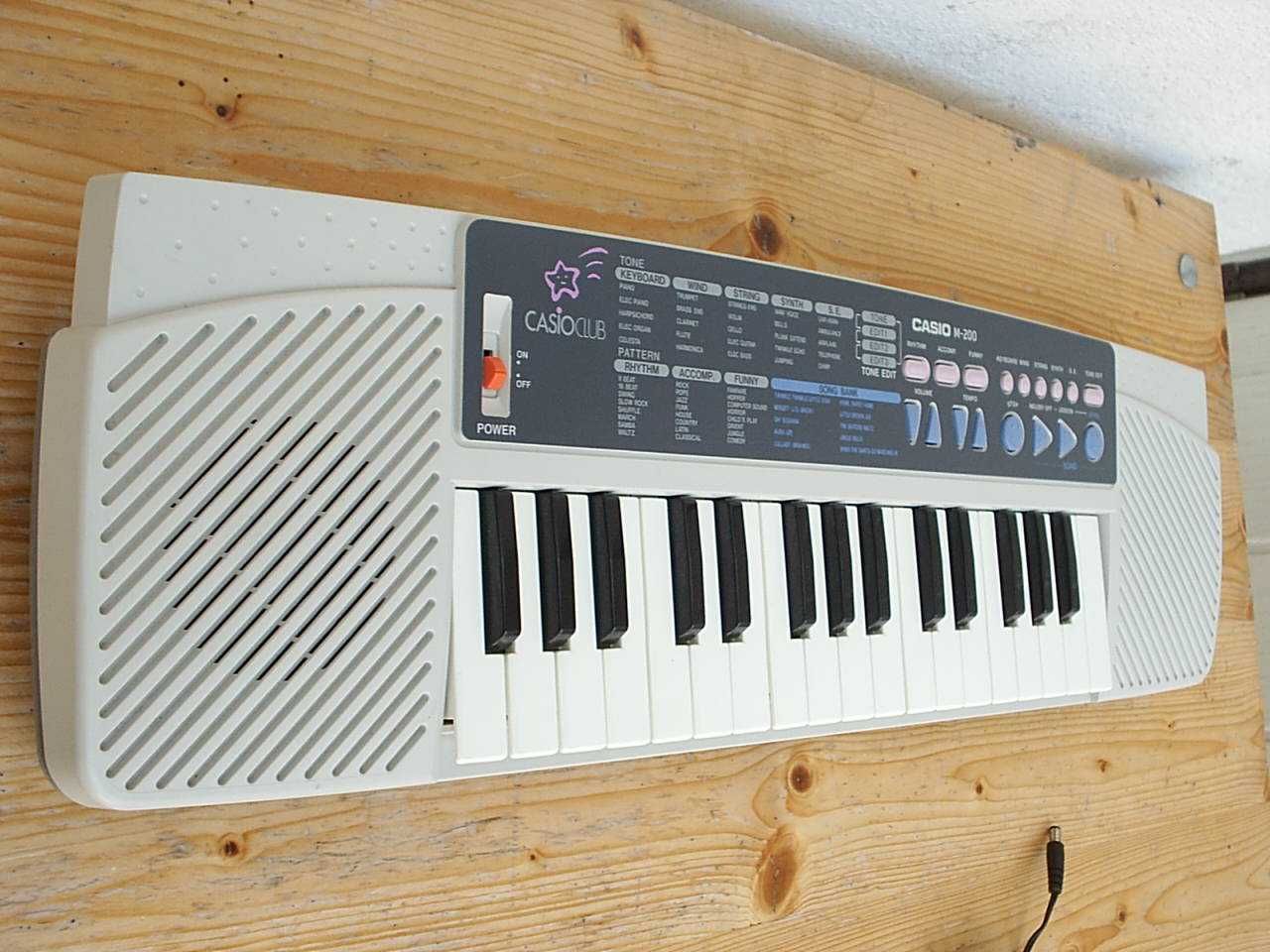 Keyboard dla dziecka Casio M-200