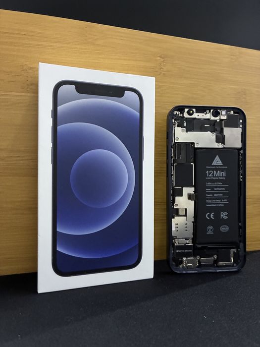 iPhone 12 mini na części bądź całość