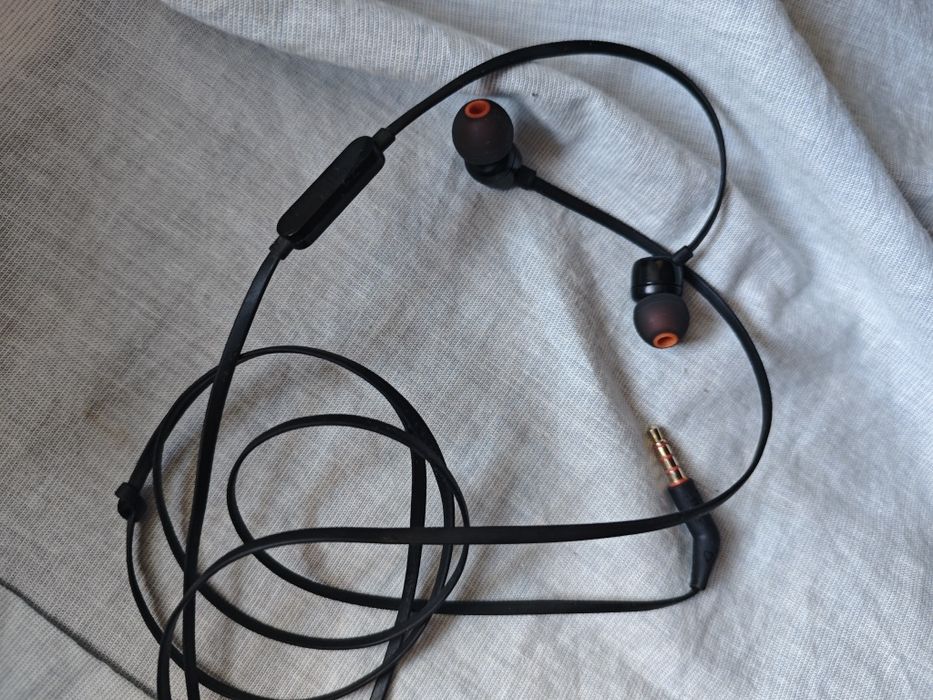 Słuchawki przewodowe JBL