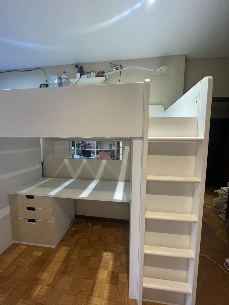 Studio IKEA em bom estado