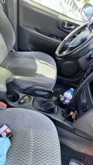 Продам машину                        Hyundai Santa FE 2003