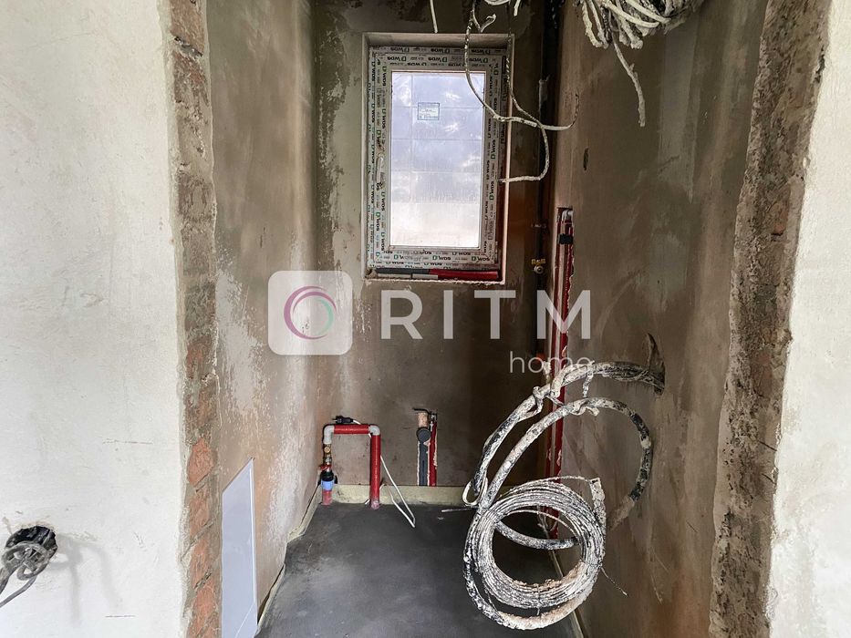 Продаж затишного будинку з газом у спокійному районі Луцька!