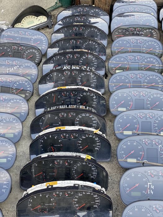 Приборка панель приборів ауді шкода фольцваген