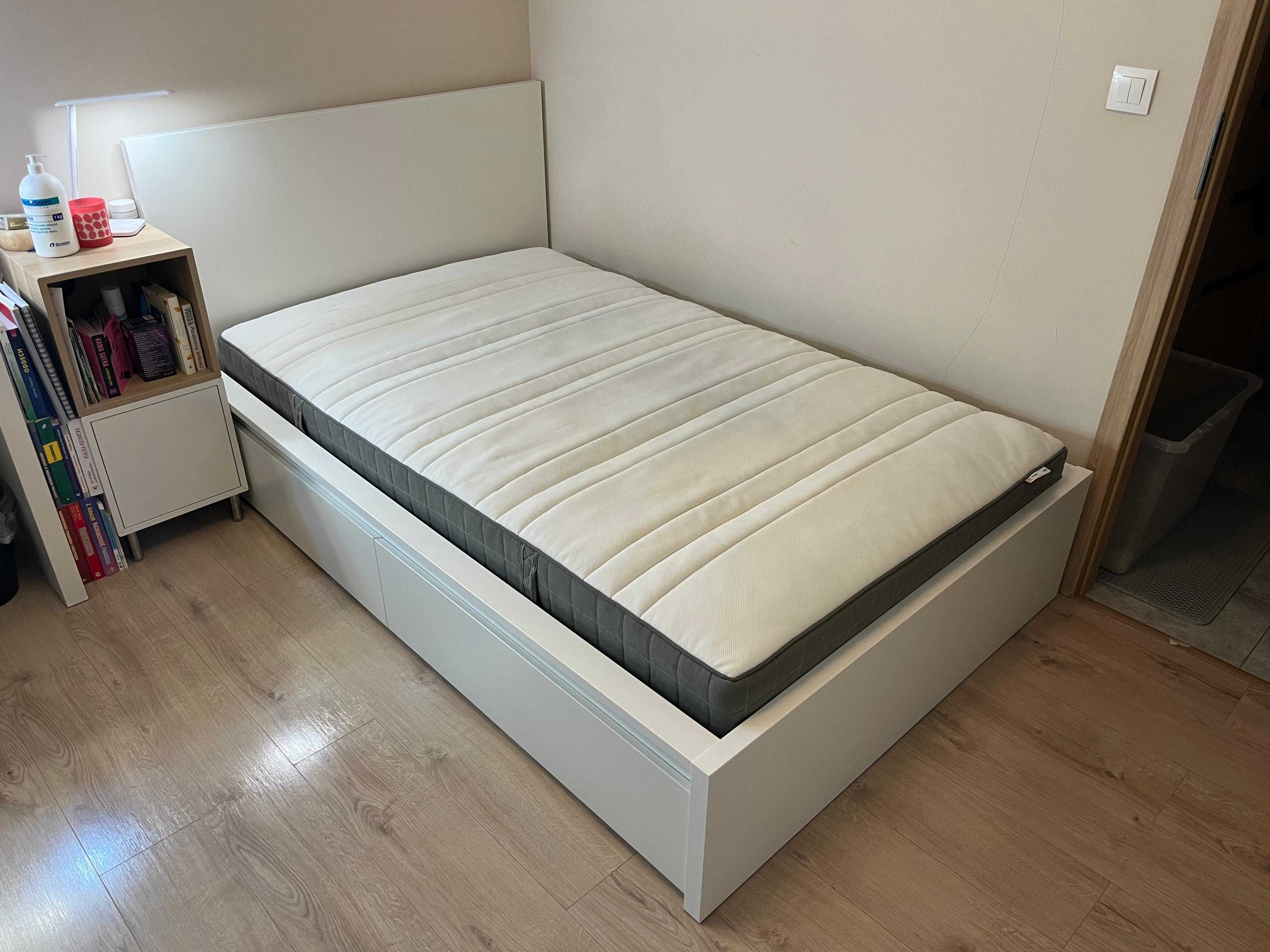 Łóżko Malm z szufladami i materacem 120*200 / złożone do transportu