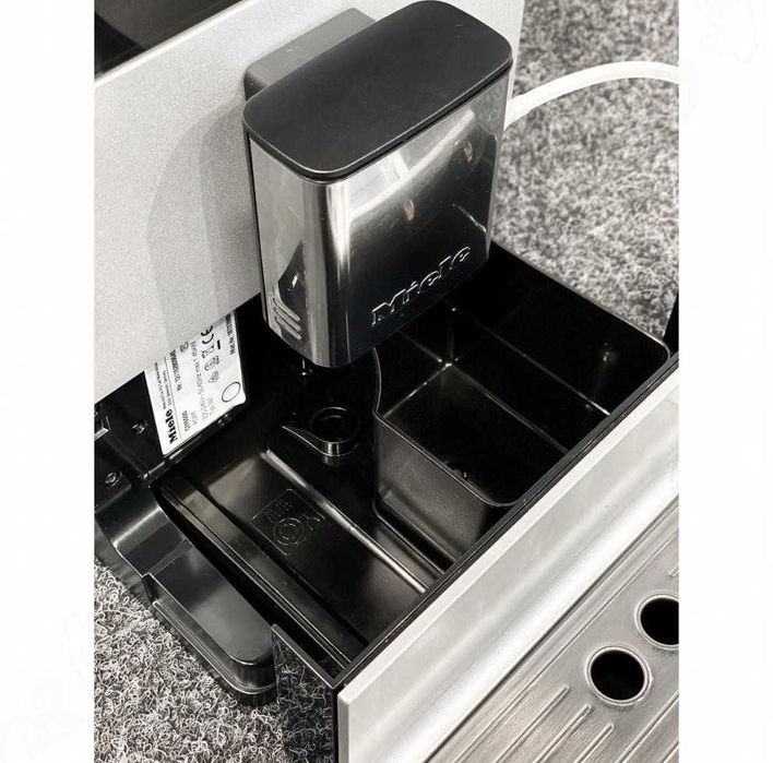 Кофемашина Miele CM 5510 Black/Chrome миле