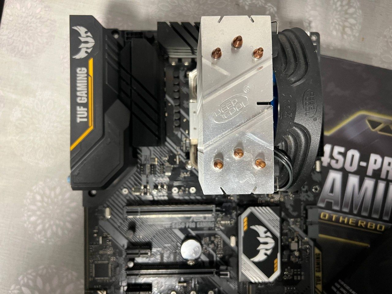 Комплект Ryzen 5 3400G + башня + 4гб GDDR4
