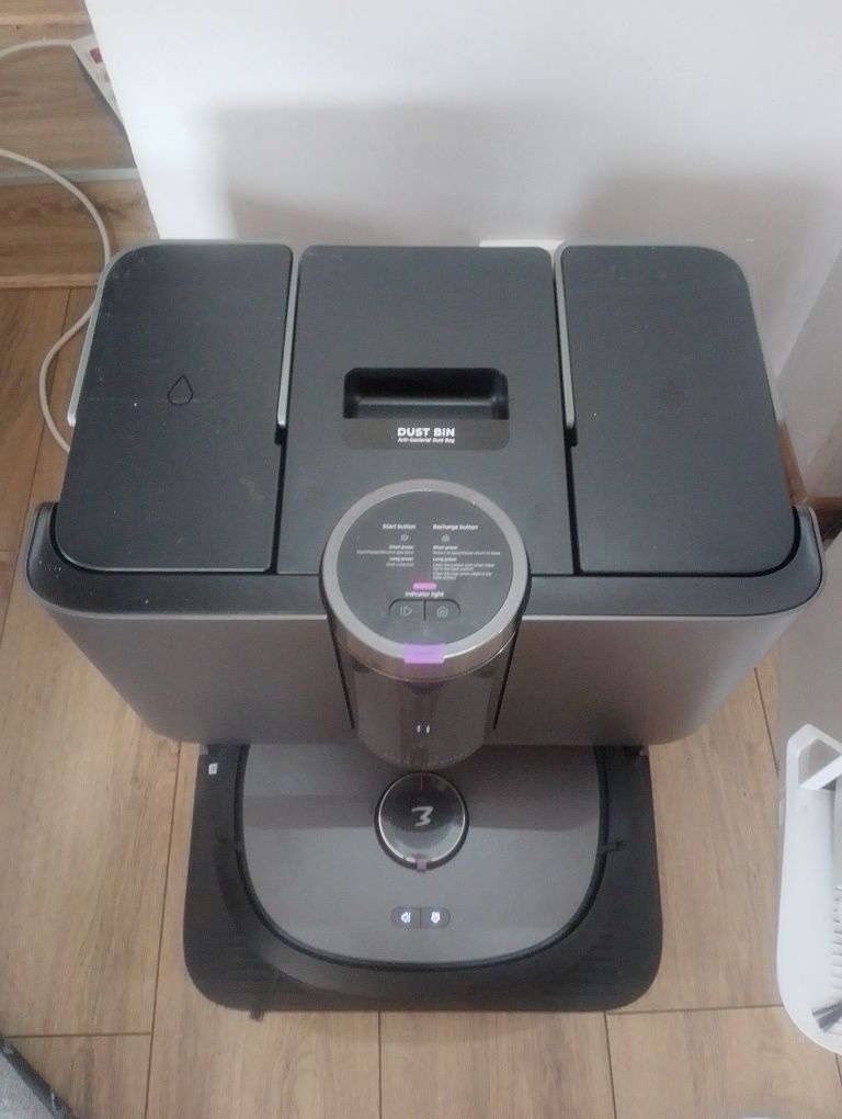 Robot sprzątający eureka J20