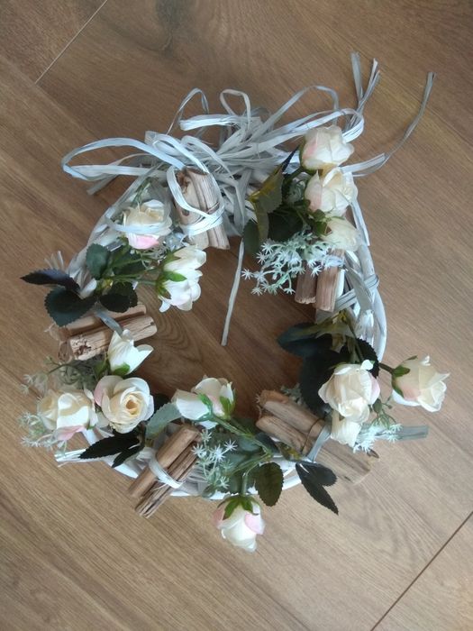 Wianek wieniec dekoracja na drzwi