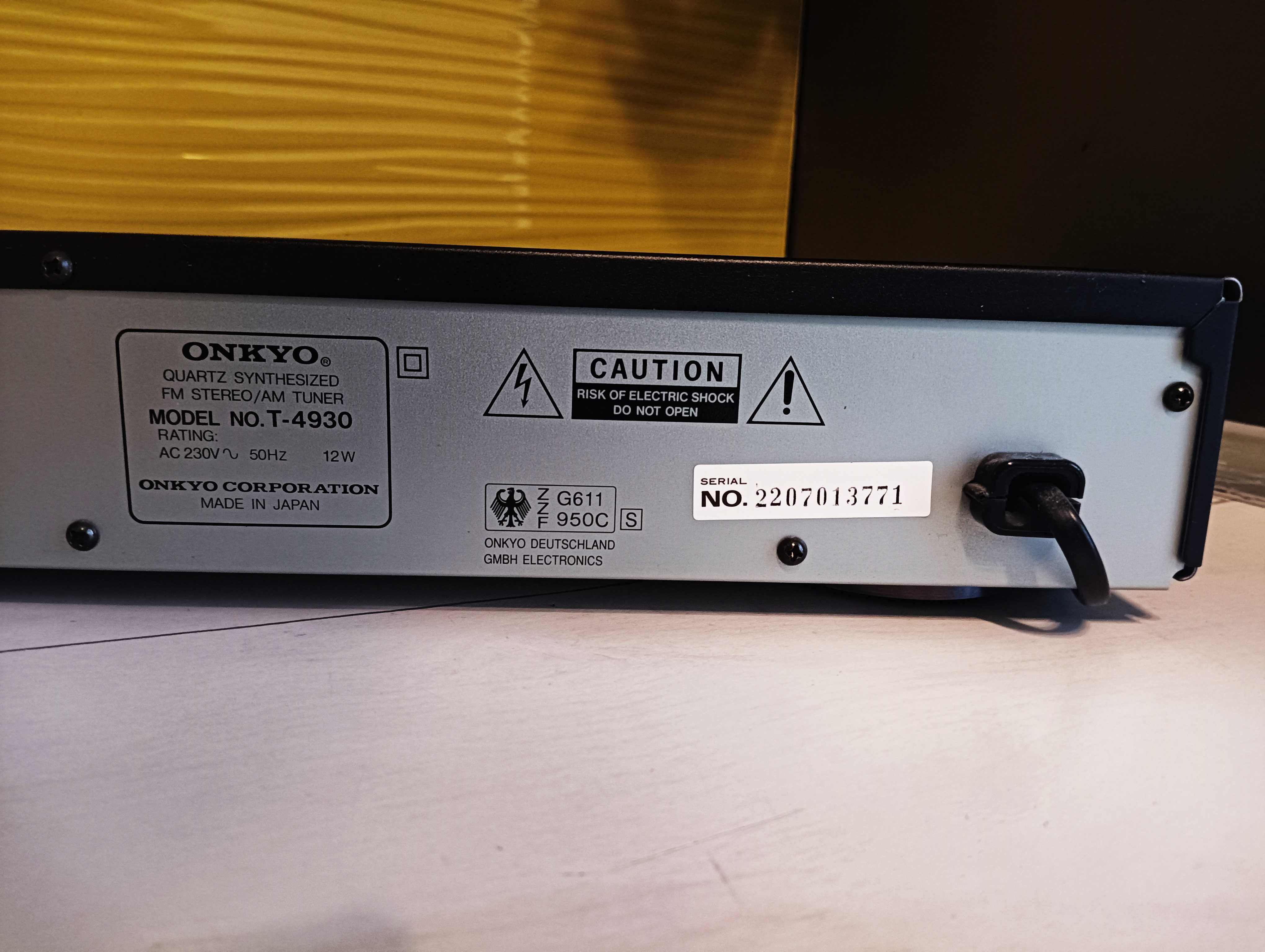 Jak nowy Tuner Onkyo T-4930