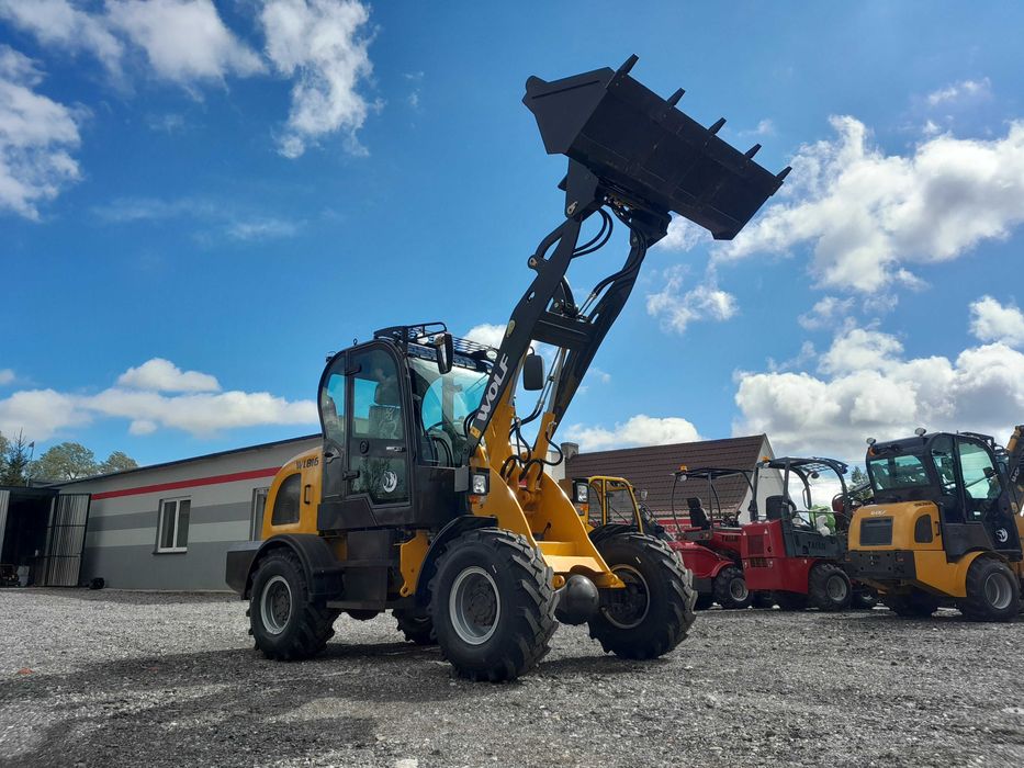 Ładowarka przegubowa WOLF WL816 - udźwig 1700 kg - gwarancja - serwis