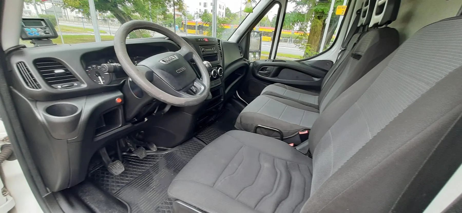 Iveco Daily  2300 cm3 - 150KM - I właściciel - Salon Polska - Bezwypadkowy