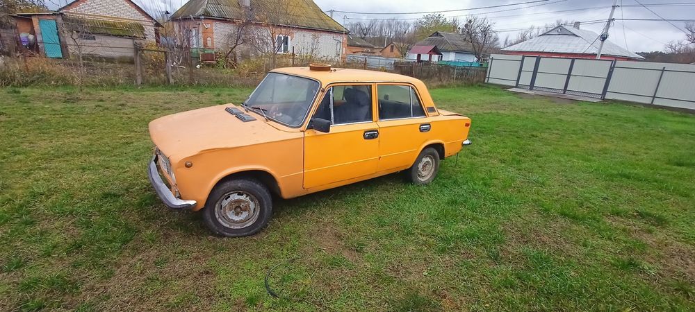 Продам два авто ВАЗ 2101 2107