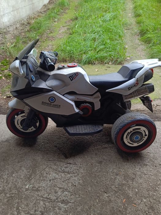 Motorek na 3 kołach na akumulator. 2szt motorków