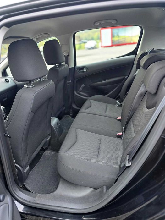 Peugeot 308 HDI  .