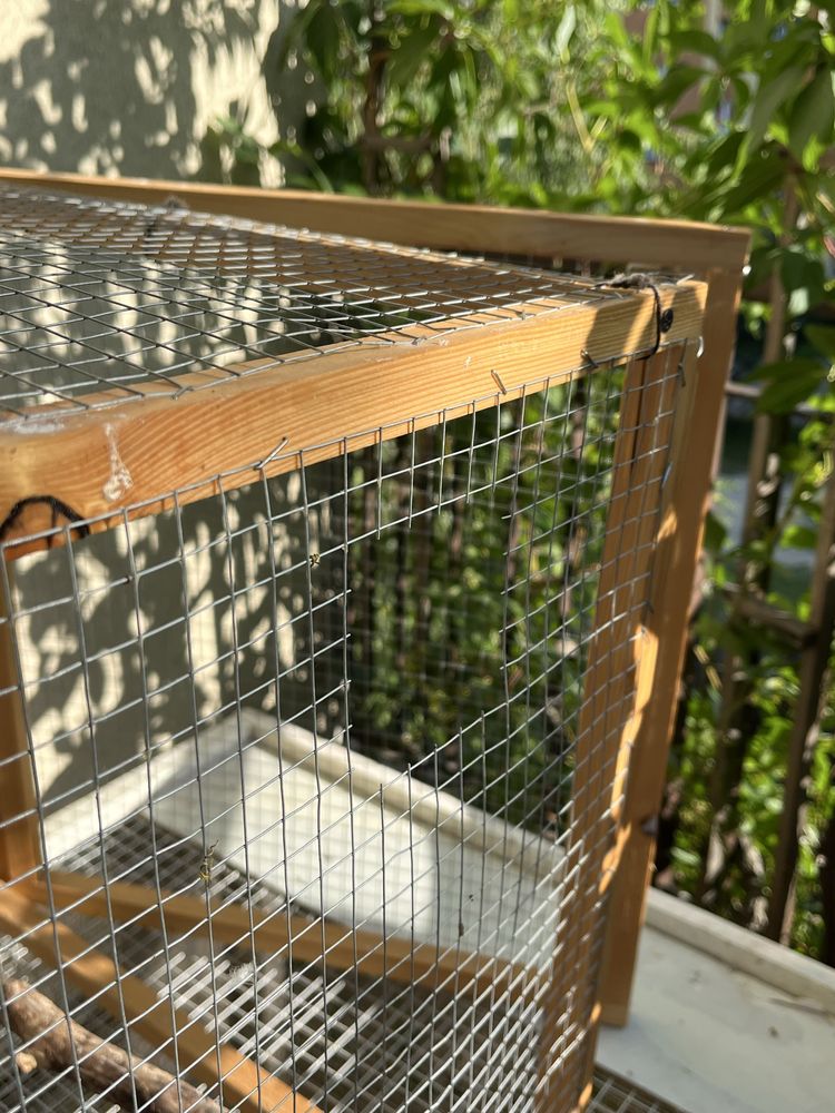 Woliera przygotowana pod lęgi dwukomorowa dla papug/ptakow