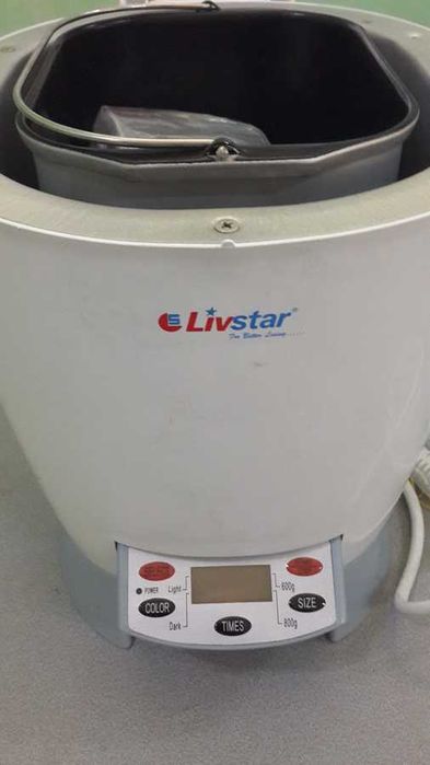Хлібопічка Livstar LSU-4065