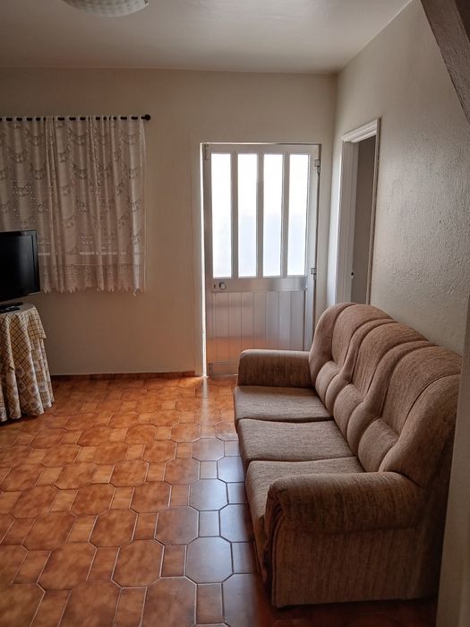 Arrendo casa  mobilada em Barreiros Leiria